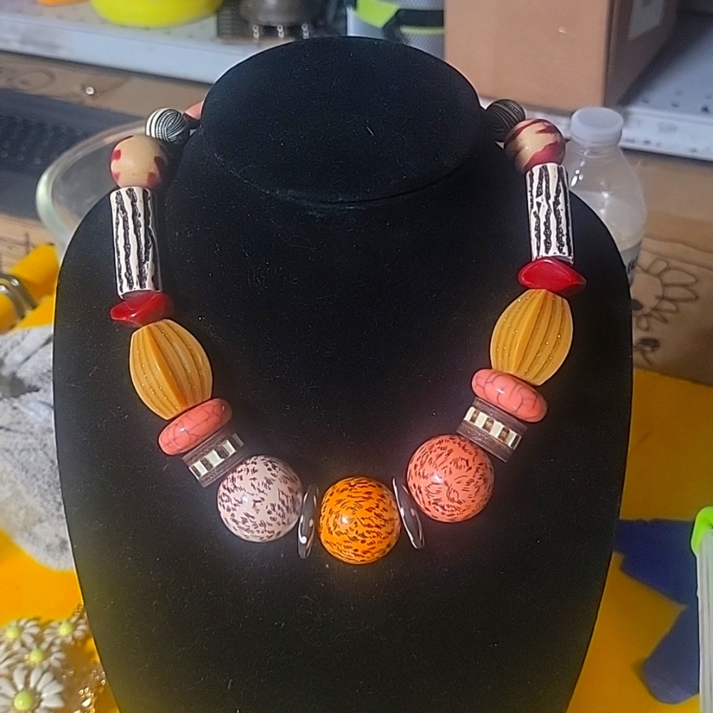 Vintage 1946 necklace